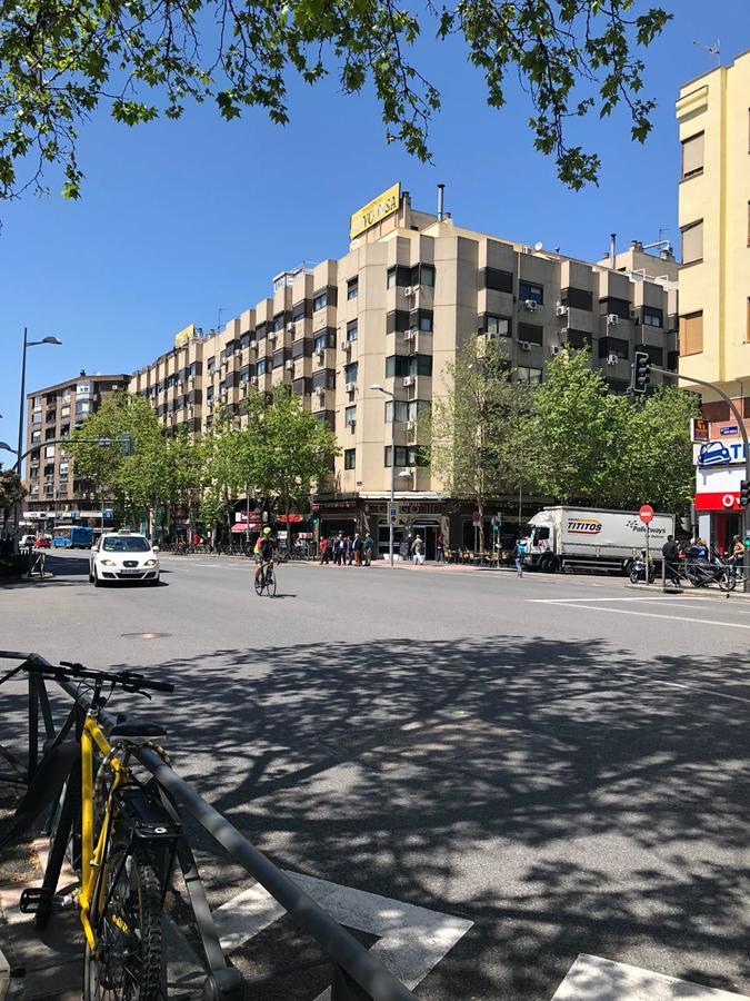 Atico Puerta De Europa Appartement Madrid Buitenkant foto